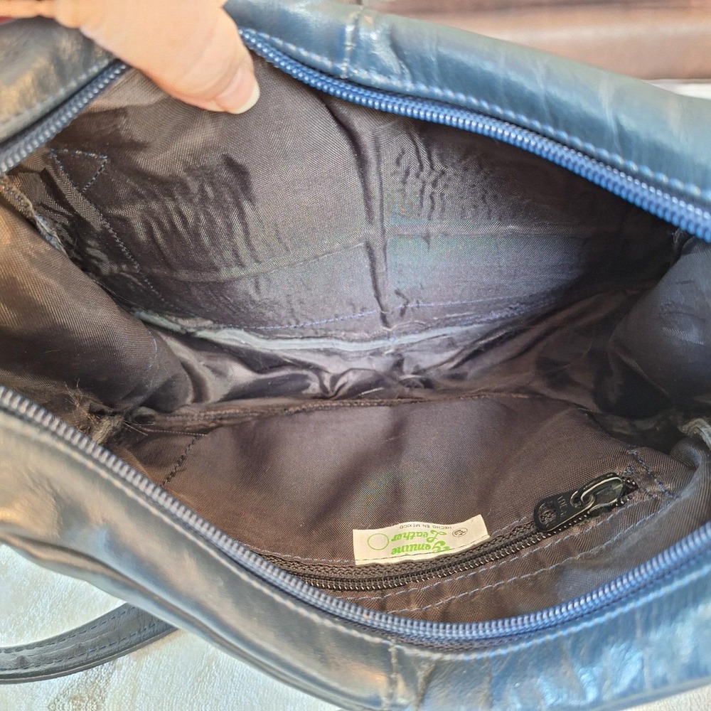 Vintage Navy Blue Genuine Leather Slouchy Shoulder Bag Zipper Close Pocket - Picture 11 of 15